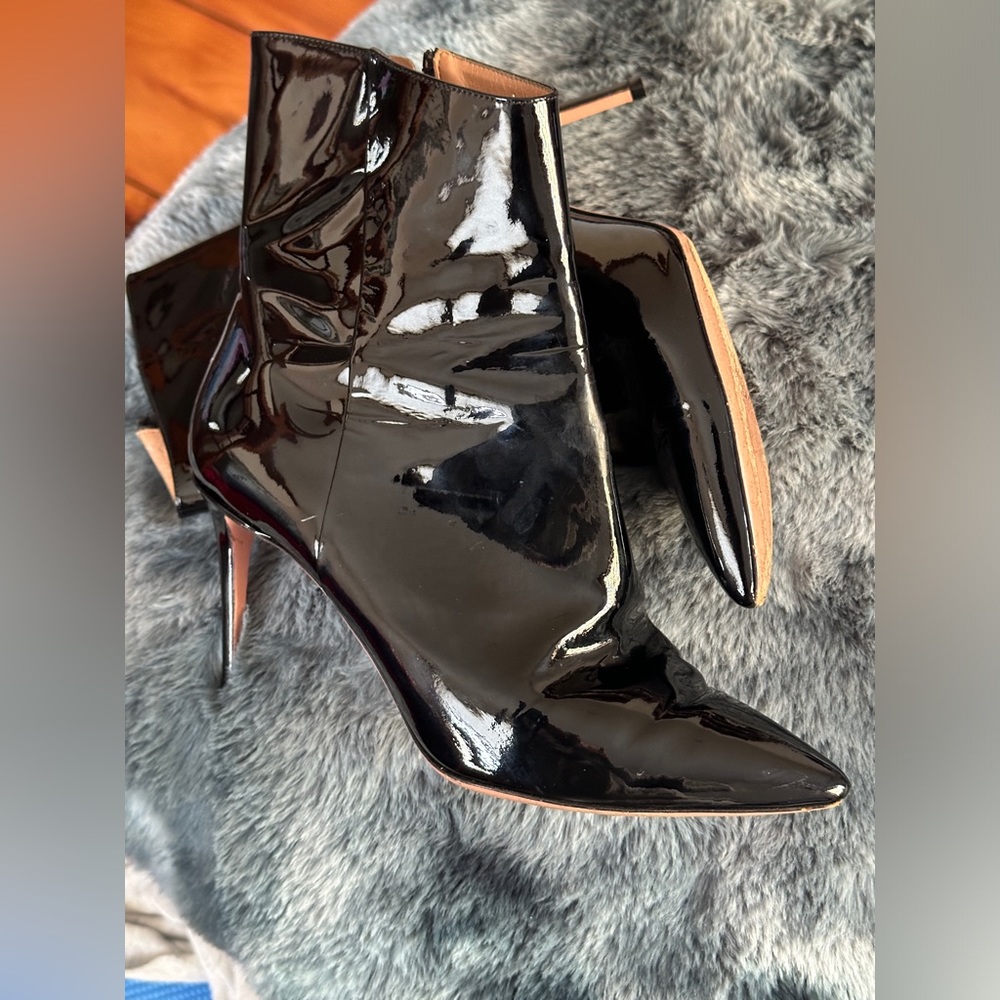 Aquazzura 37 black patent leather boot